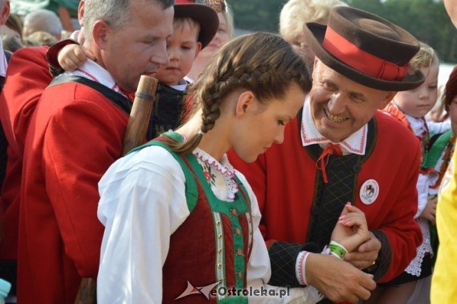 Światowy Zlot Młodzieży Kurpiowskiej - rekord Guinnessa [24.07.2016] - zdjęcie #30 - eOstroleka.pl