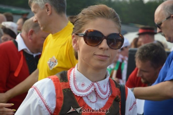 Światowy Zlot Młodzieży Kurpiowskiej - rekord Guinnessa [24.07.2016] - zdjęcie #21 - eOstroleka.pl