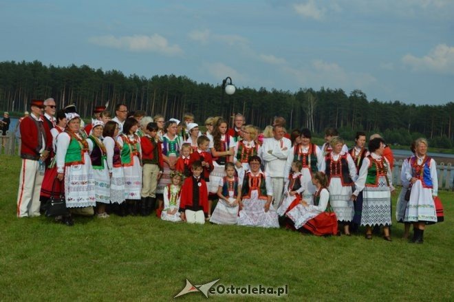 Światowy Zlot Młodzieży Kurpiowskiej - rekord Guinnessa [24.07.2016] - zdjęcie #12 - eOstroleka.pl