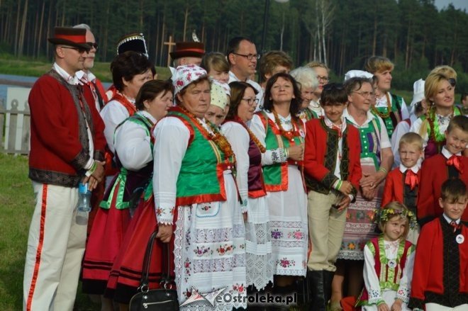 Światowy Zlot Młodzieży Kurpiowskiej - rekord Guinnessa [24.07.2016] - zdjęcie #11 - eOstroleka.pl