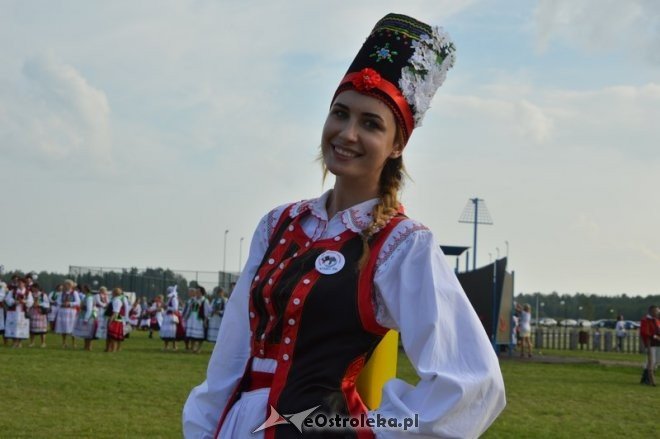 Światowy Zlot Młodzieży Kurpiowskiej - rekord Guinnessa [24.07.2016] - zdjęcie #3 - eOstroleka.pl