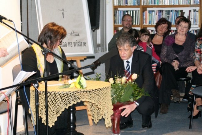 Ja, trzcina na wietrze - wieczór z Marią Rochowicz  (19.11.09) - zdjęcie #9 - eOstroleka.pl