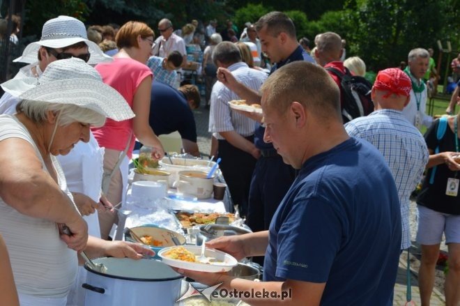Pielgrzymi diecezji ełckiej odwiedzili Ostrołękę [31.07.2016] - zdjęcie #53 - eOstroleka.pl