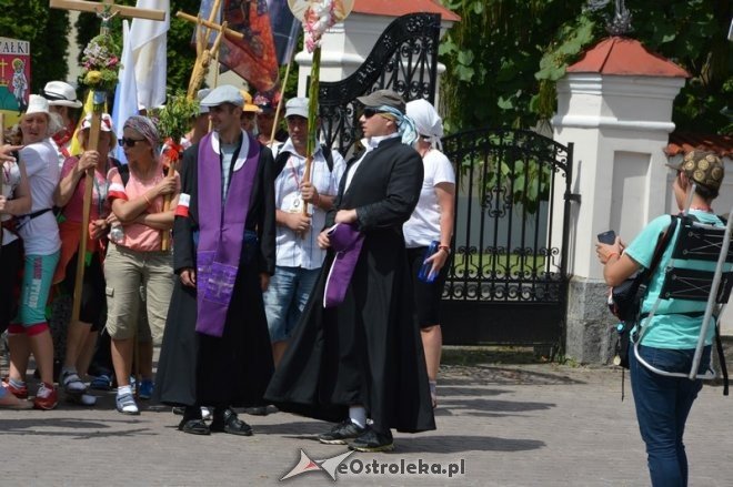 Pielgrzymi diecezji ełckiej odwiedzili Ostrołękę [31.07.2016] - zdjęcie #45 - eOstroleka.pl