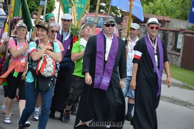 Pielgrzymi diecezji ełckiej odwiedzili Ostrołękę [31.07.2016] - zdjęcie #15 - eOstroleka.pl