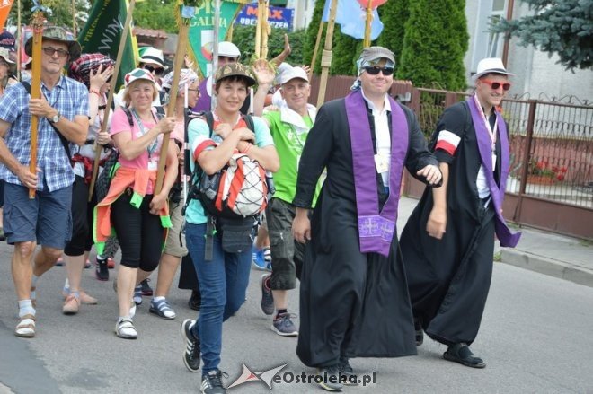 Pielgrzymi diecezji ełckiej odwiedzili Ostrołękę [31.07.2016] - zdjęcie #38 - eOstroleka.pl