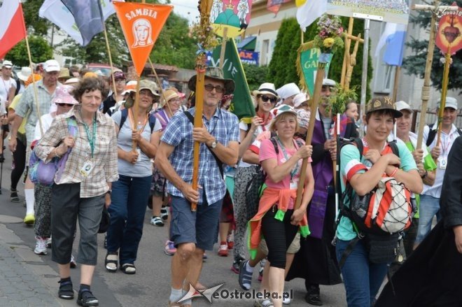 Pielgrzymi diecezji ełckiej odwiedzili Ostrołękę [31.07.2016] - zdjęcie #37 - eOstroleka.pl