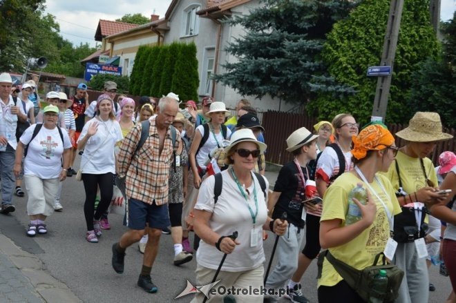 Pielgrzymi diecezji ełckiej odwiedzili Ostrołękę [31.07.2016] - zdjęcie #30 - eOstroleka.pl