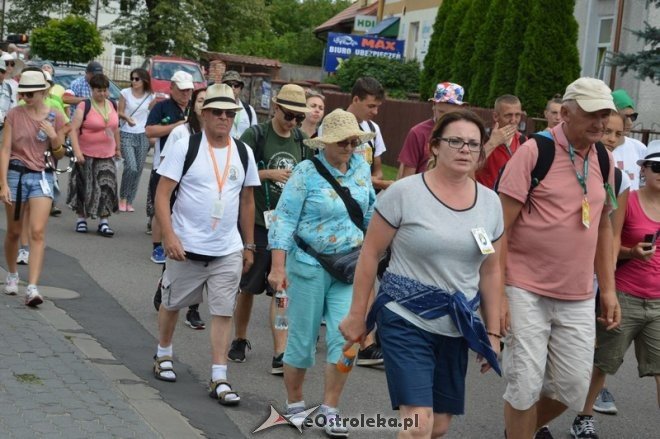 Pielgrzymi diecezji ełckiej odwiedzili Ostrołękę [31.07.2016] - zdjęcie #20 - eOstroleka.pl