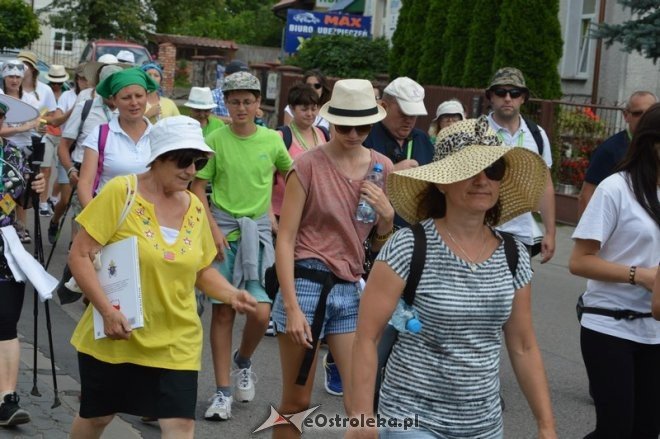 Pielgrzymi diecezji ełckiej odwiedzili Ostrołękę [31.07.2016] - zdjęcie #39 - eOstroleka.pl