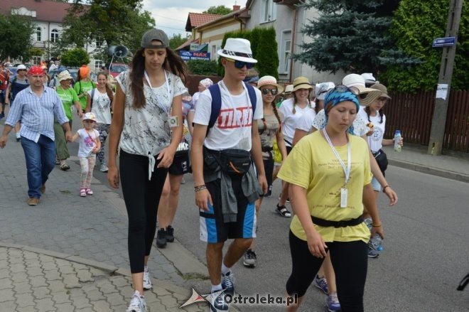 Pielgrzymi diecezji ełckiej odwiedzili Ostrołękę [31.07.2016] - zdjęcie #11 - eOstroleka.pl