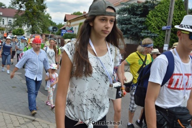 Pielgrzymi diecezji ełckiej odwiedzili Ostrołękę [31.07.2016] - zdjęcie #10 - eOstroleka.pl