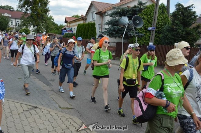 Pielgrzymi diecezji ełckiej odwiedzili Ostrołękę [31.07.2016] - zdjęcie #8 - eOstroleka.pl