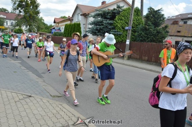Pielgrzymi diecezji ełckiej odwiedzili Ostrołękę [31.07.2016] - zdjęcie #5 - eOstroleka.pl