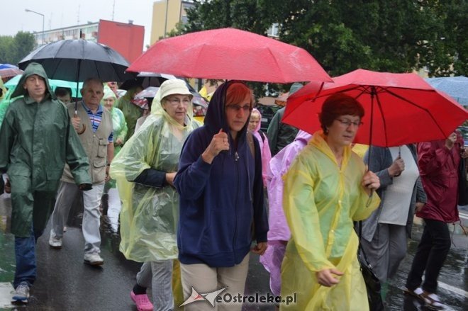 Piesza Pielgrzymka Łomżyńska na Jasną Górę [01.08.2016] - zdjęcie #17 - eOstroleka.pl