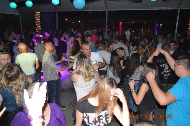 ZajeFajni w Clubie Ibiza Zalesie [03.08.2016] - zdjęcie #3 - eOstroleka.pl
