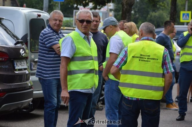 Protest ostrołęckich przewoźników [03.08.2016] - zdjęcie #16 - eOstroleka.pl