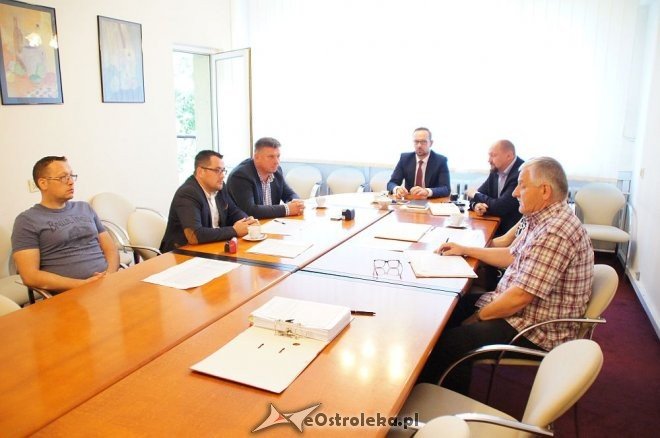 Podpisanie umowy na budowę nowego bloku OTBS [08.08.2016] - zdjęcie #1 - eOstroleka.pl