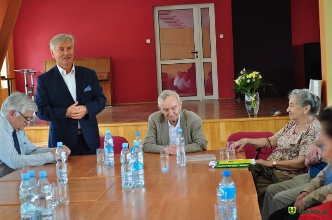 Spotkanie z profesorem Henrykiem Samsonowiczem w Długosiodle [09.08.2016] - zdjęcie #7 - eOstroleka.pl