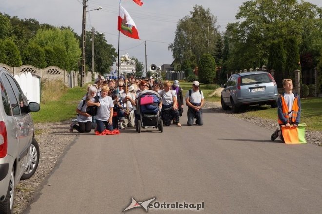 Piesza Pielgrzymka Łomżyńska już na Jasnej Górze [15.08.2016] - zdjęcie #26 - eOstroleka.pl