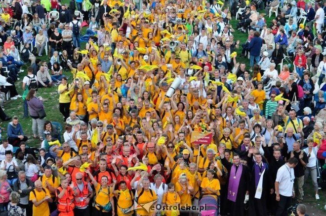 Piesza Pielgrzymka Łomżyńska już na Jasnej Górze [15.08.2016] - zdjęcie #20 - eOstroleka.pl