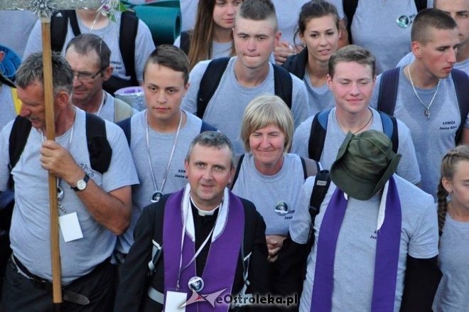 Piesza Pielgrzymka Łomżyńska już na Jasnej Górze [15.08.2016] - zdjęcie #19 - eOstroleka.pl
