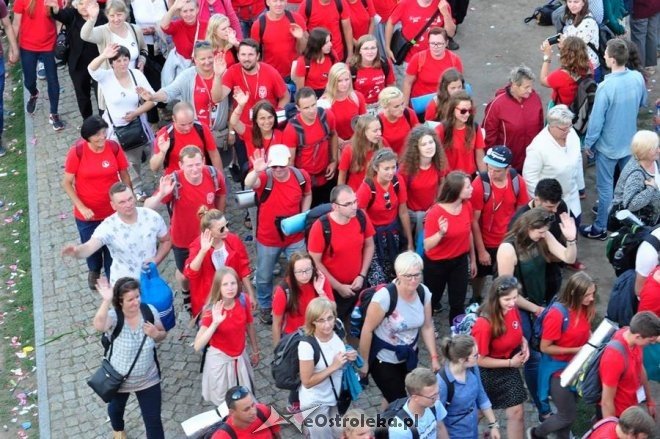 Piesza Pielgrzymka Łomżyńska już na Jasnej Górze [15.08.2016] - zdjęcie #18 - eOstroleka.pl