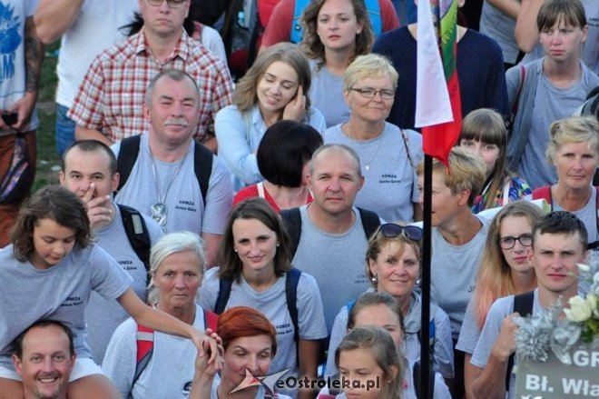 Piesza Pielgrzymka Łomżyńska już na Jasnej Górze [15.08.2016] - zdjęcie #13 - eOstroleka.pl