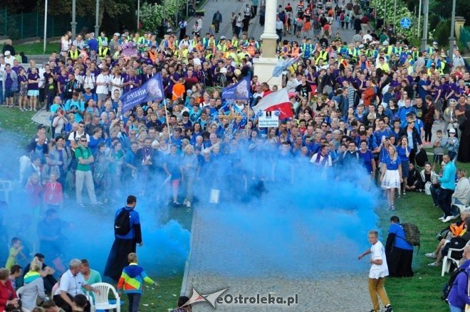 Piesza Pielgrzymka Łomżyńska już na Jasnej Górze [15.08.2016] - zdjęcie #11 - eOstroleka.pl