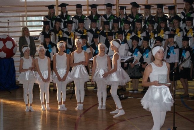 Oficjalne otwarcie Orlika przy SP 6 (27.11.09) - zdjęcie #66 - eOstroleka.pl