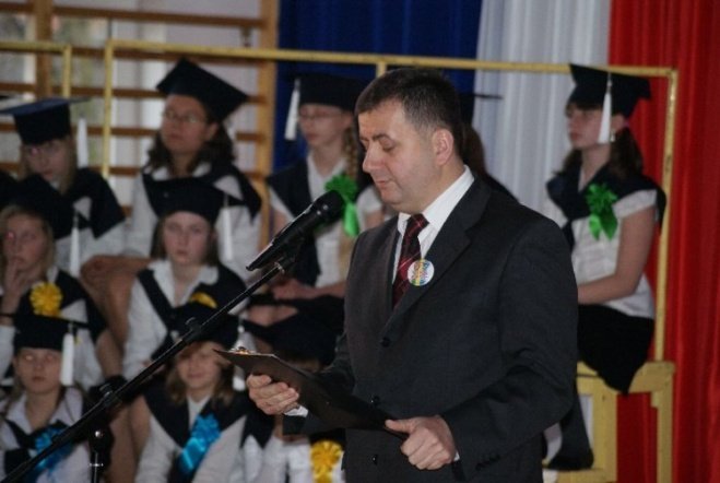 Oficjalne otwarcie Orlika przy SP 6 (27.11.09) - zdjęcie #58 - eOstroleka.pl