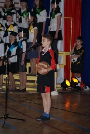 Oficjalne otwarcie Orlika przy SP 6 (27.11.09) - zdjęcie #44 - eOstroleka.pl