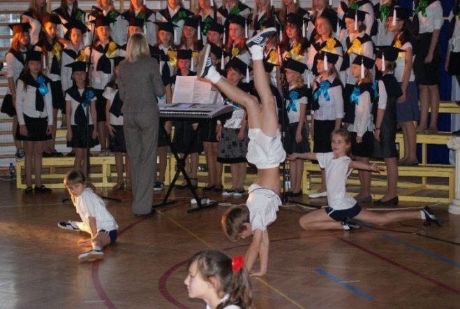 Oficjalne otwarcie Orlika przy SP 6 (27.11.09) - zdjęcie #40 - eOstroleka.pl