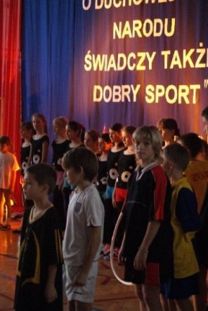 Oficjalne otwarcie Orlika przy SP 6 (27.11.09) - zdjęcie #22 - eOstroleka.pl