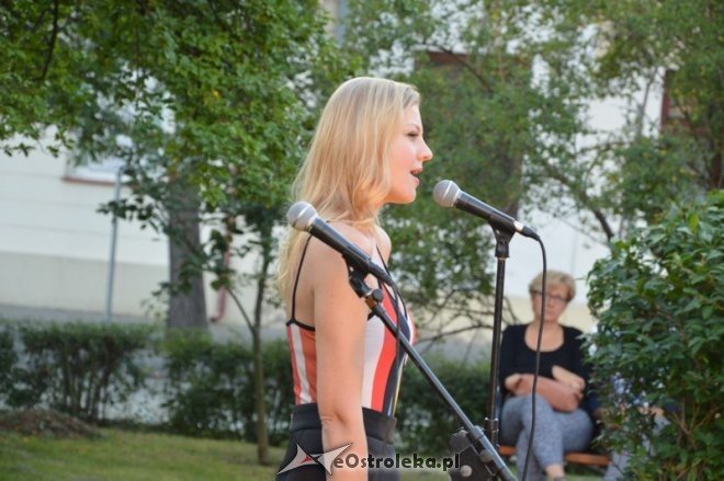 Art Czwartek - koncert aktorek z Komediowej Sceny Dwójki [25.08.2016] - zdjęcie #20 - eOstroleka.pl