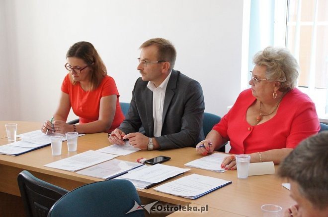 XXIII sesja Rady Powiatu w Ostrołęce [26.08.2016] - zdjęcie #26 - eOstroleka.pl
