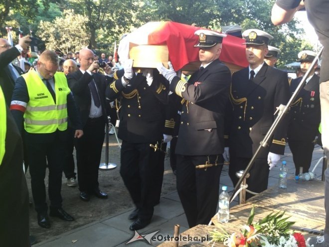 Ostrołęczanie na pogrzebie Danuty Siedzikówny Inki [28.08.2016] - zdjęcie #17 - eOstroleka.pl