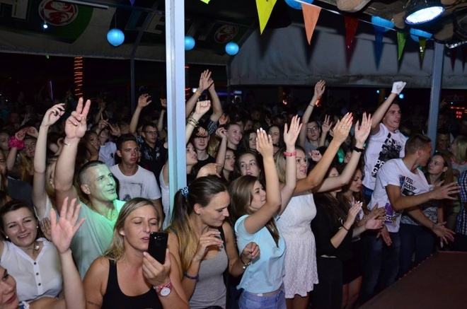 Bayera i DJ Omen w Clubie Ibiza Zalesie [27.08.2016] - zdjęcie #89 - eOstroleka.pl