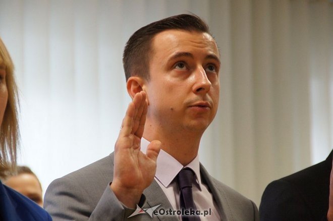 Uroczyste wręczenie awansów zawodowych dla nauczycieli z Ostrołęki [31.08.2016] - zdjęcie #59 - eOstroleka.pl