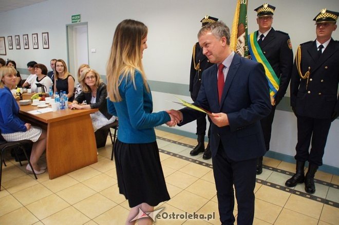 Uroczyste wręczenie awansów zawodowych dla nauczycieli z Ostrołęki [31.08.2016] - zdjęcie #46 - eOstroleka.pl