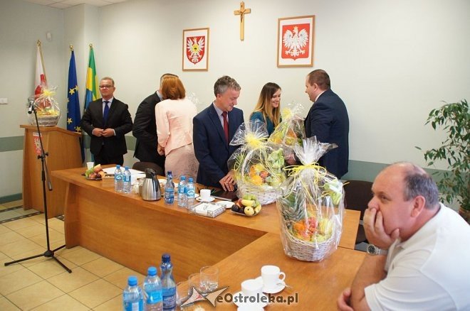 Uroczyste wręczenie awansów zawodowych dla nauczycieli z Ostrołęki [31.08.2016] - zdjęcie #1 - eOstroleka.pl