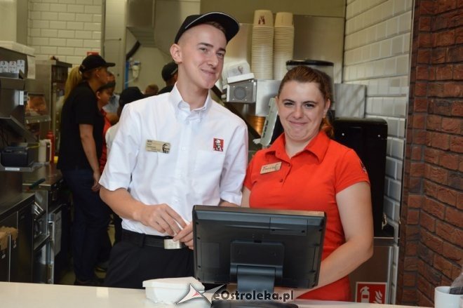 Otwarcie KFC w Ostrołęce [01.09.2016] - zdjęcie #5 - eOstroleka.pl