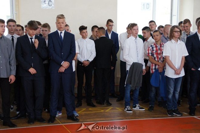 Rozpoczęcie roku szkolnego w ostrołęckich szkołach [01.09.2016] - zdjęcie #3 - eOstroleka.pl