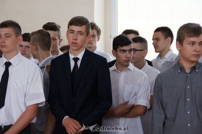 Rozpoczęcie roku szkolnego w ostrołęckich szkołach [01.09.2016] - zdjęcie #311 - eOstroleka.pl