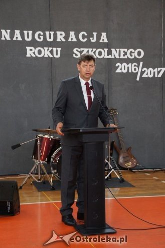 Rozpoczęcie roku szkolnego w ostrołęckich szkołach [01.09.2016] - zdjęcie #42 - eOstroleka.pl