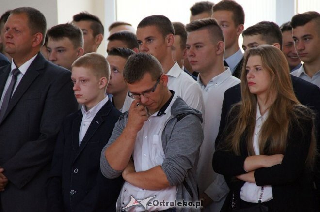 Rozpoczęcie roku szkolnego w ostrołęckich szkołach [01.09.2016] - zdjęcie #257 - eOstroleka.pl