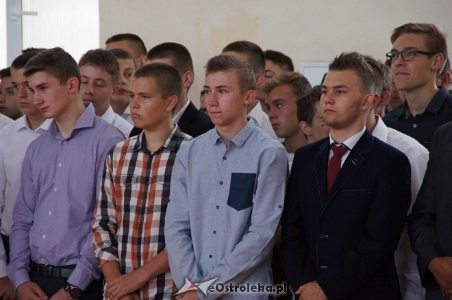 Rozpoczęcie roku szkolnego w ostrołęckich szkołach [01.09.2016] - zdjęcie #67 - eOstroleka.pl