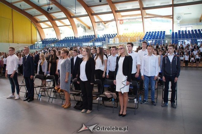 Rozpoczęcie roku szkolnego w ostrołęckich szkołach [01.09.2016] - zdjęcie #92 - eOstroleka.pl