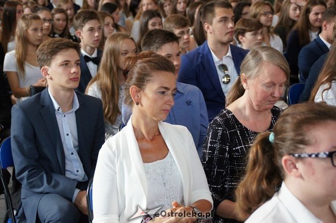 Rozpoczęcie roku szkolnego w ostrołęckich szkołach [01.09.2016] - zdjęcie #120 - eOstroleka.pl
