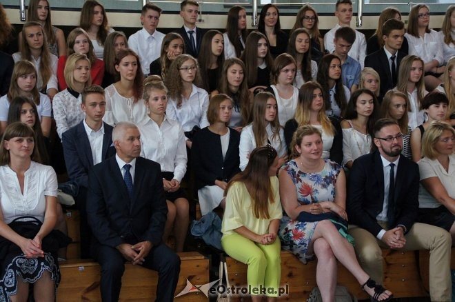 Rozpoczęcie roku szkolnego w ostrołęckich szkołach [01.09.2016] - zdjęcie #158 - eOstroleka.pl